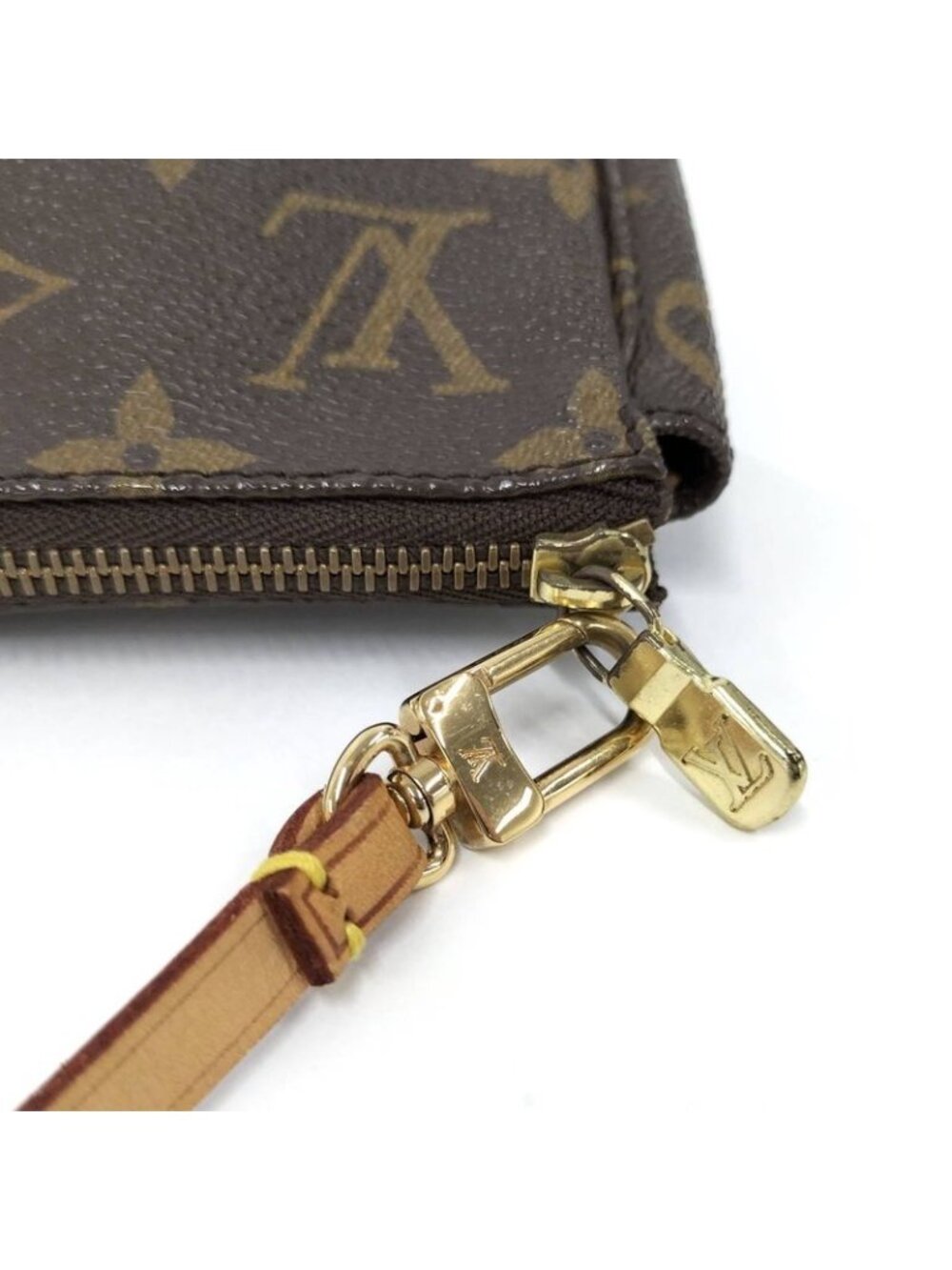 Louis Vuitton Pochette Accessoire Pouch Monogram - Picture 6 of 10